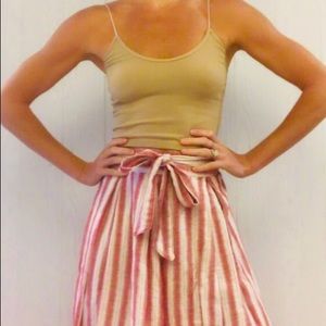 🍒 Max Studio high waisted red/off white tie skirt